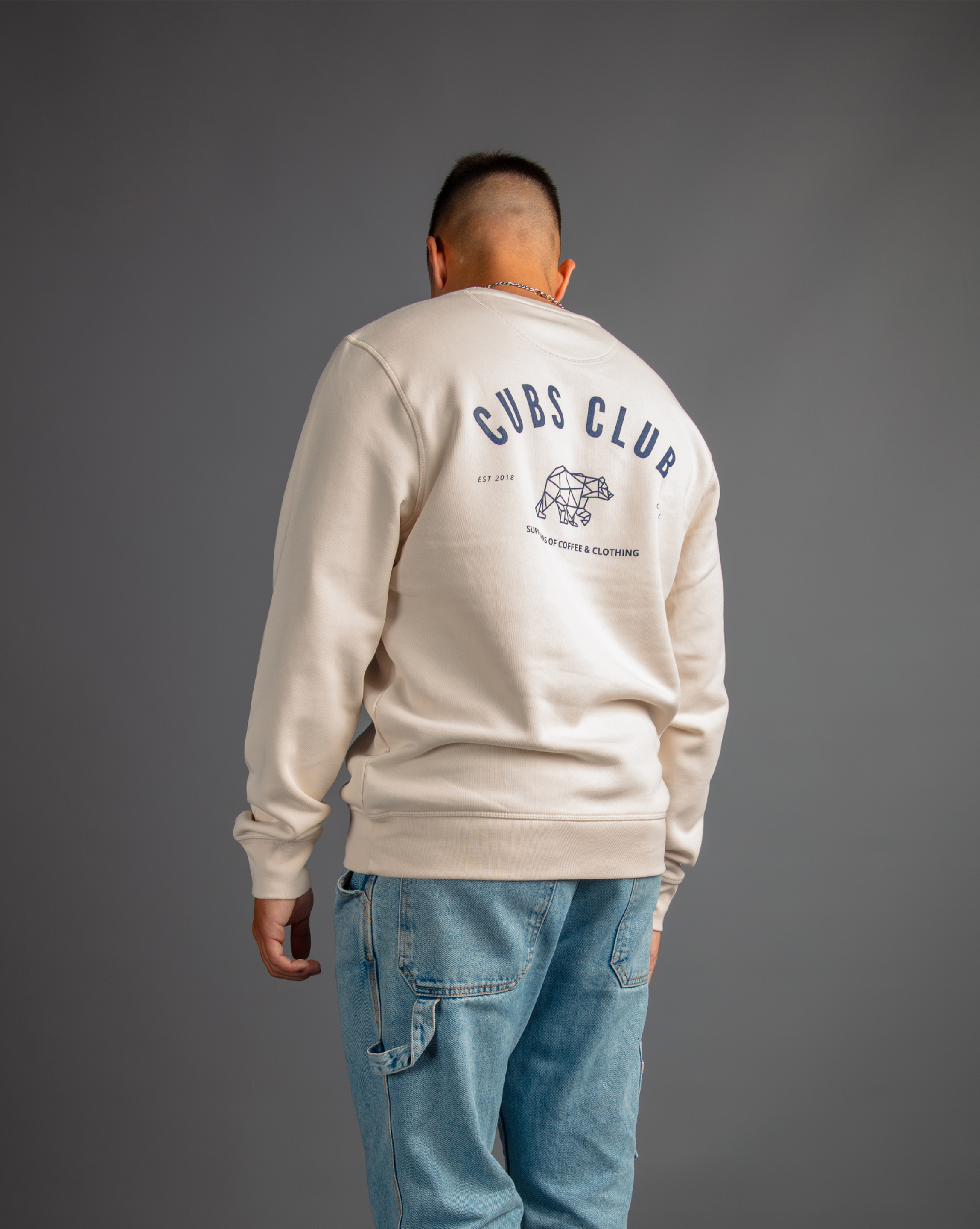 White 2025 cubs sweatshirt