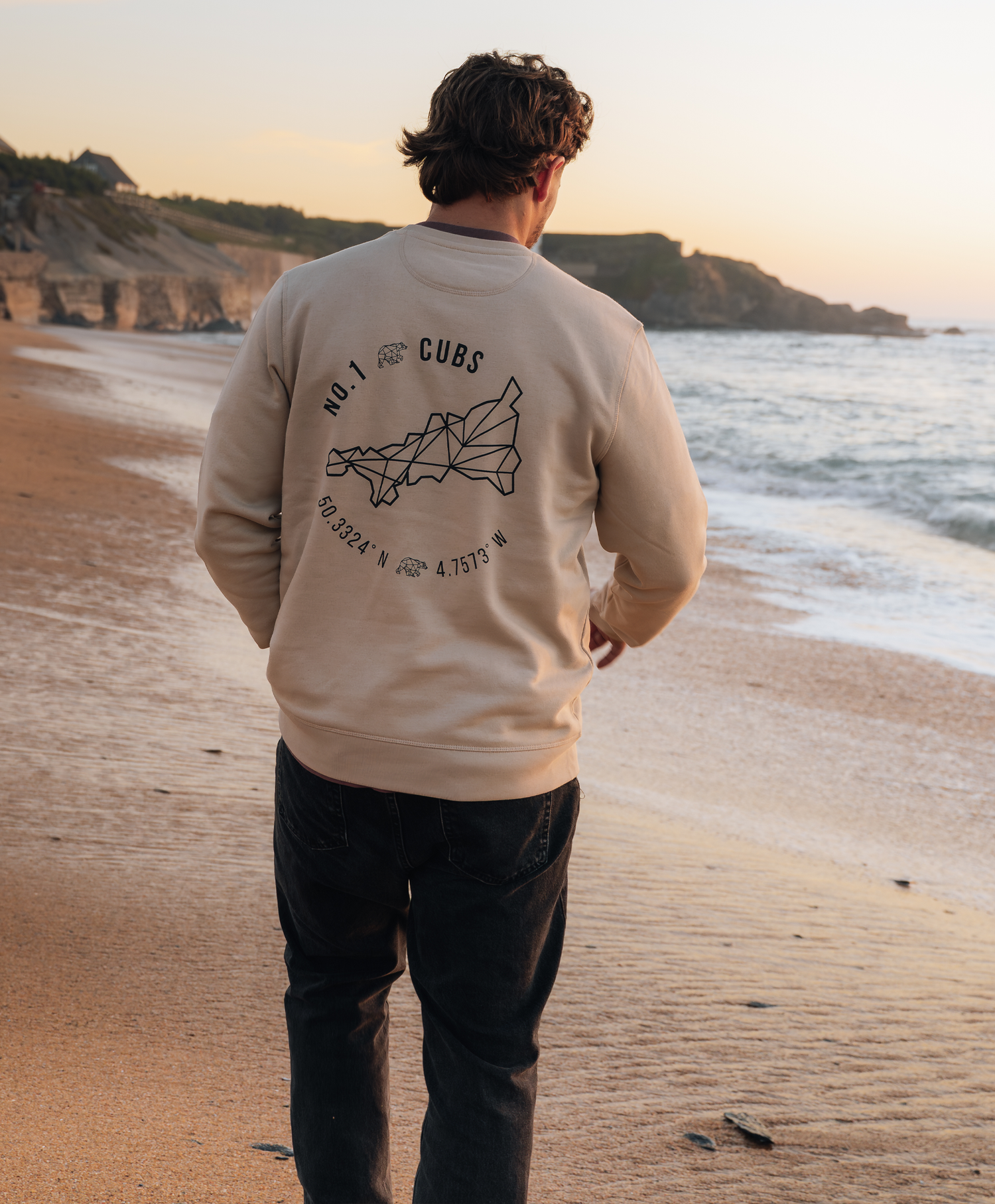 Explore Dust Sweatshirt