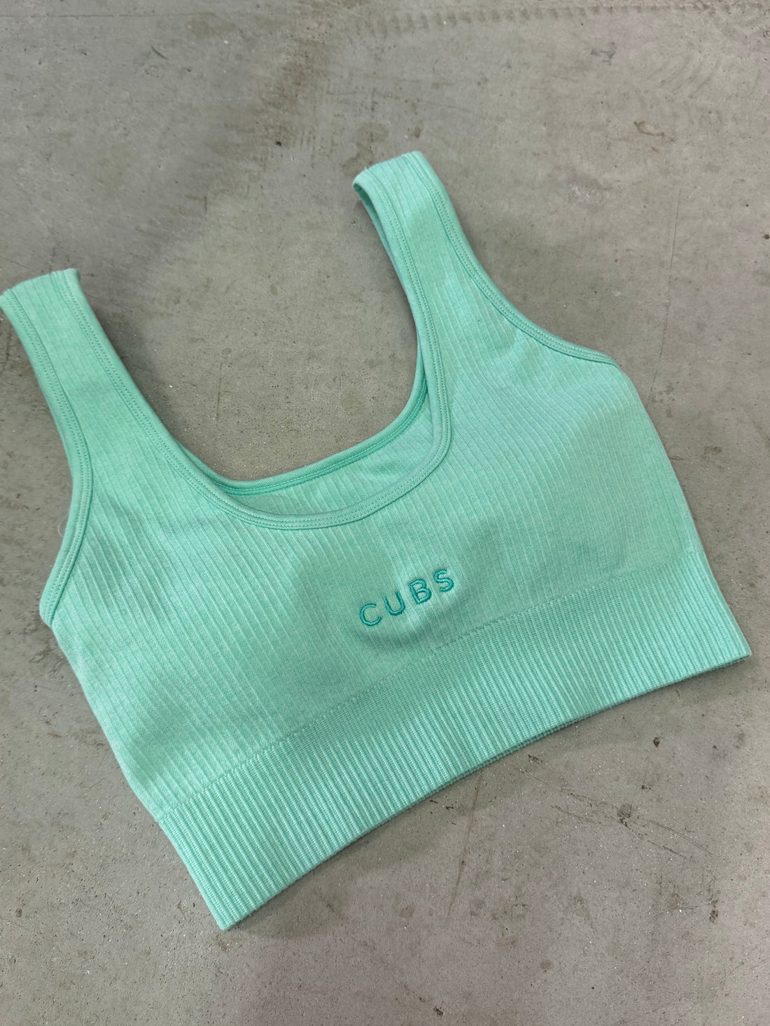 CUBS POLYBEAR RIBBED SEAMLESS PEPPERMINT SPORTS BRA